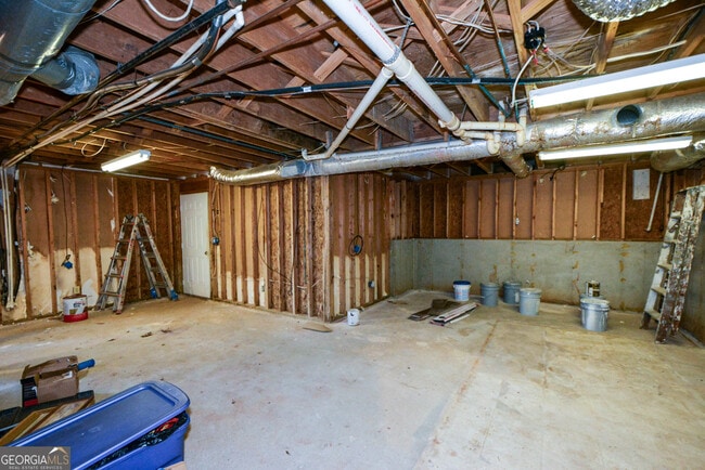 Building Photo - 2972 Hampton Pl