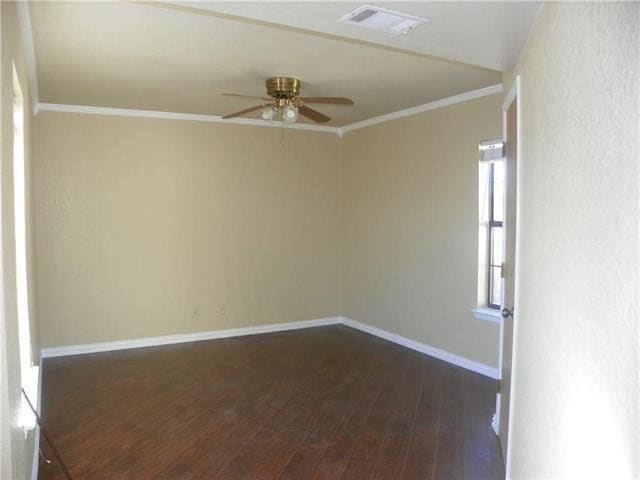Building Photo - 732 Bluebonnet Dr