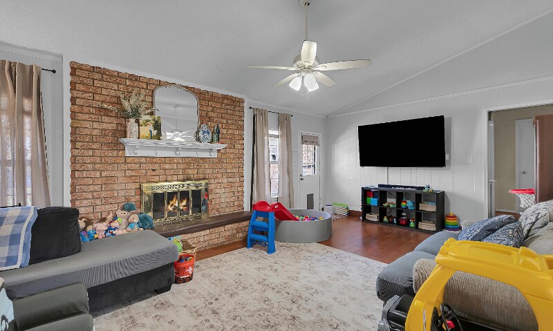 Building Photo - 400 Patricia Dr