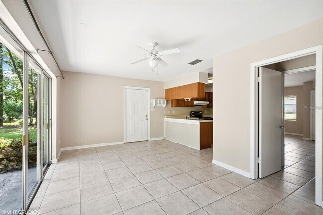 Building Photo - Well Kept Home in Madison Park - SUBLEASE