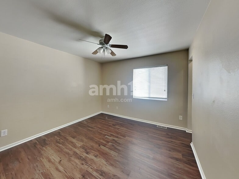 Building Photo - 21607 E 53rd Pl