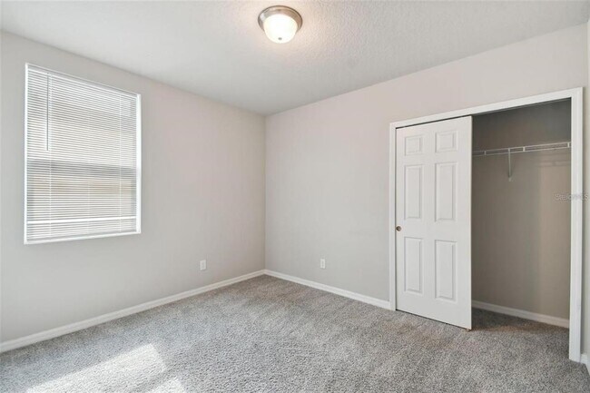 Building Photo - 3218 Bella Vista Dr