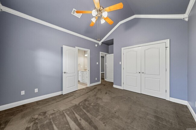 Building Photo - 25 Hickory Bend Dr