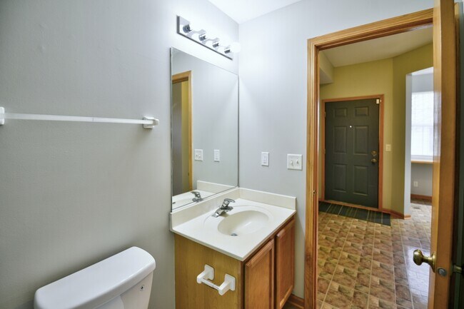 Building Photo - 1807 S Wentworth Cir