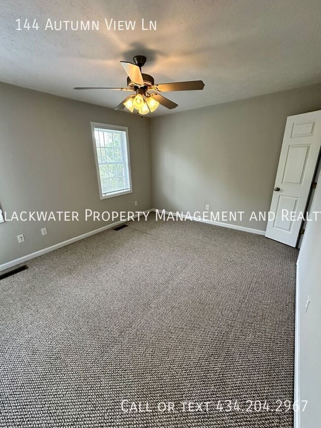 Building Photo - 144 Autumn View Ln