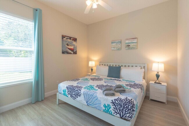 Building Photo - 36 Moody Dr