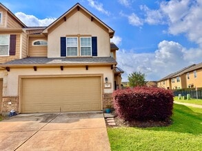 Building Photo - 3947 Calgary Cir