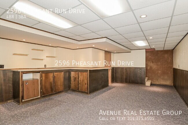 Building Photo - 2596 Pheasant Run Dr