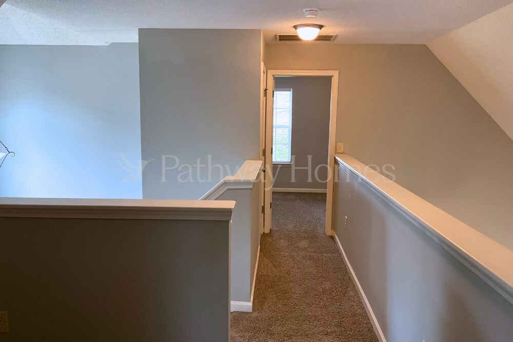 Building Photo - 229 Deodar Ln