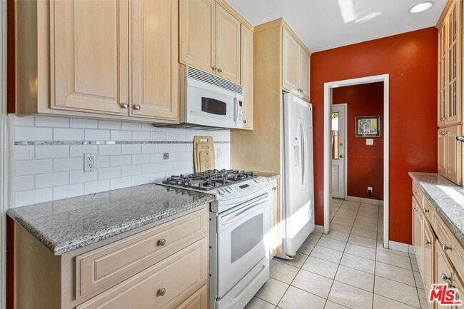 Building Photo - 4180 Keystone Av