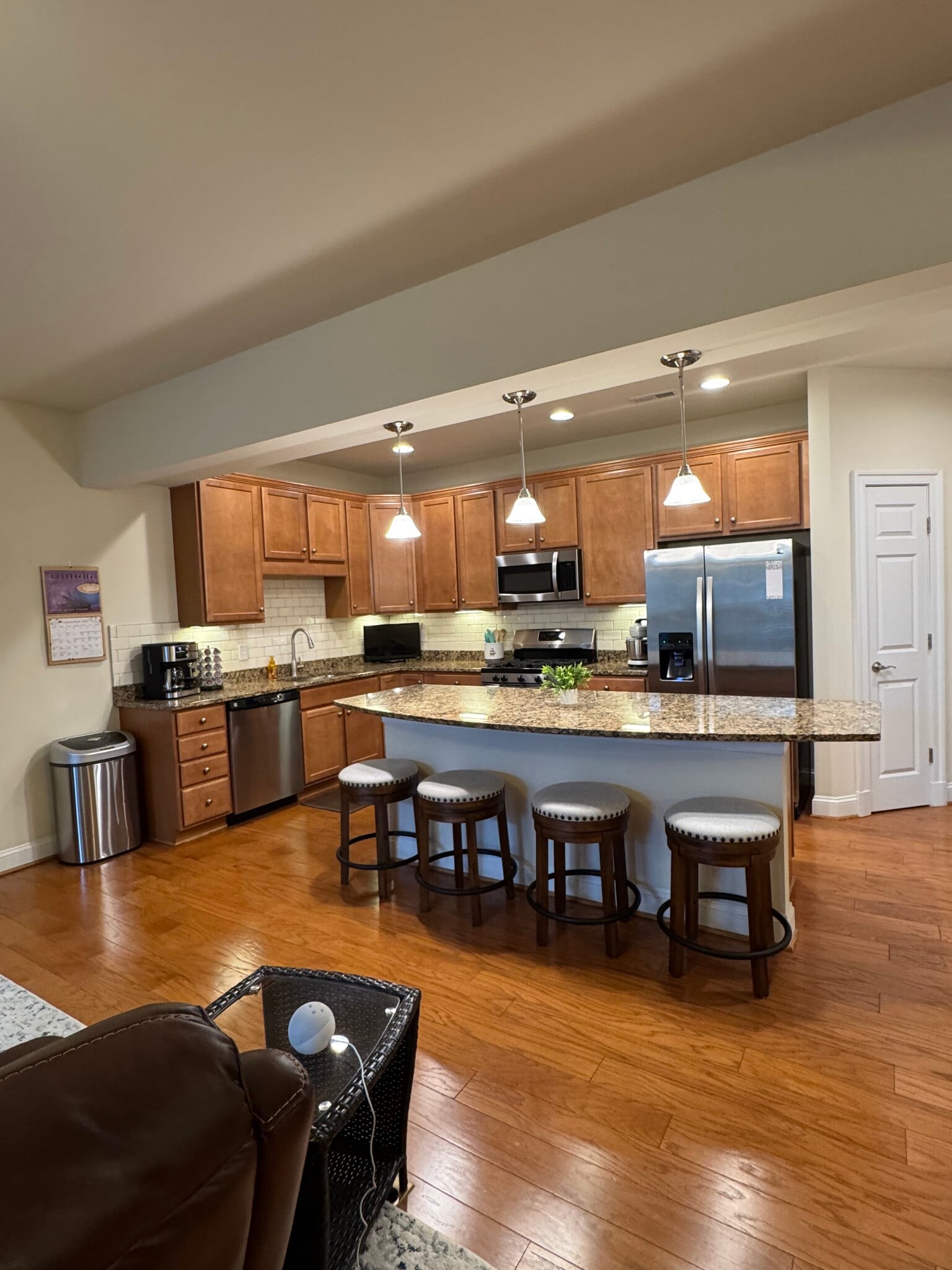 Building Photo - 3020 Glen Valley Dr