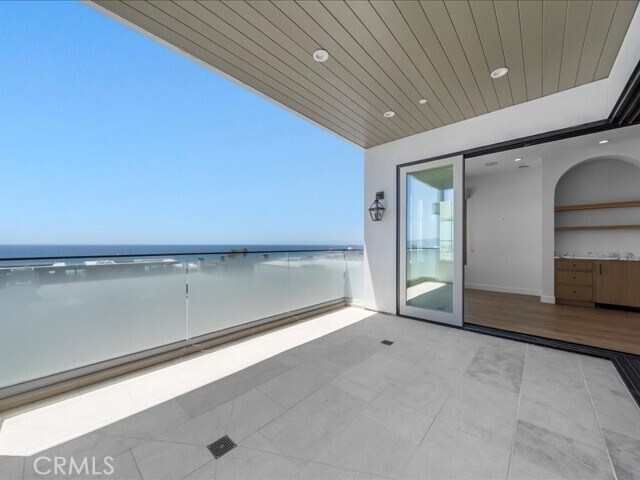 Building Photo - 505 Bayview Dr