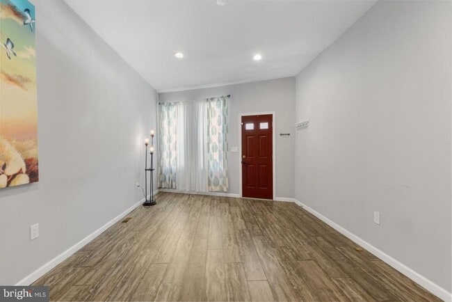 Primary Photo - 2208 S 5th St