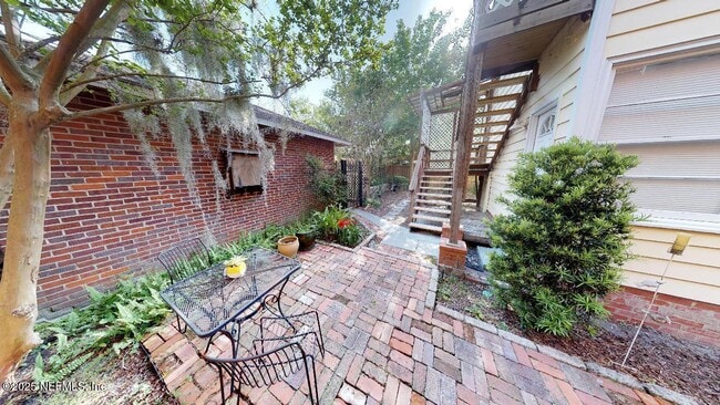Building Photo - 2044 Forbes St