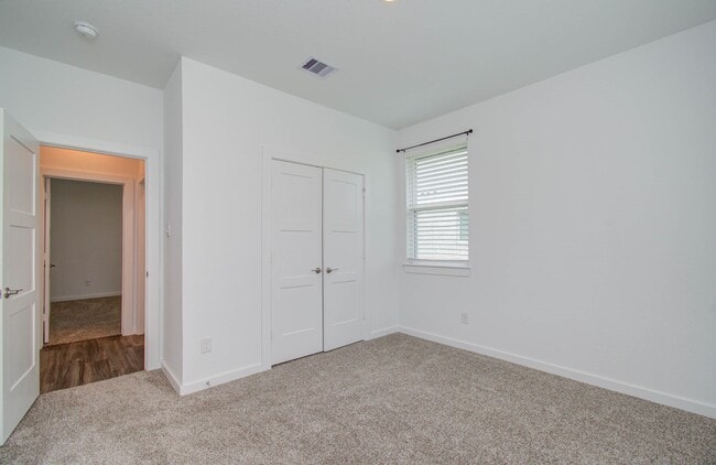 Building Photo - 10011 Angelina Wds Ln