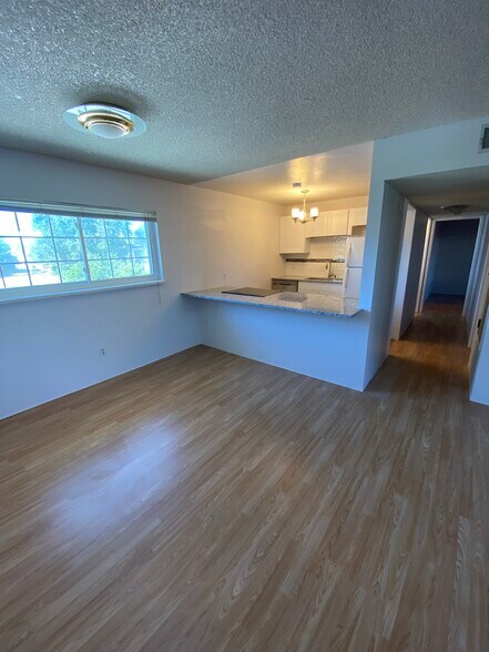 Building Photo - 6800 E Tennessee Ave