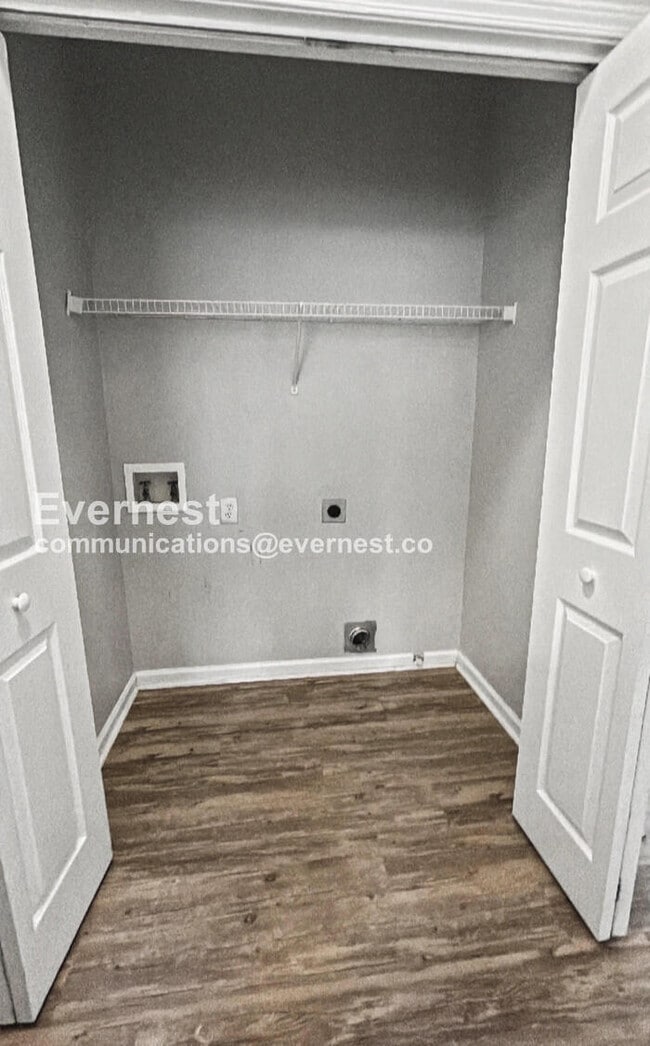 Building Photo - 151 Windcroft Cir NW