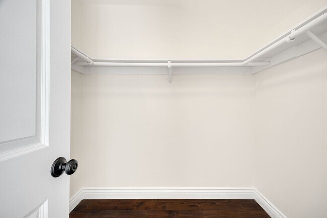 Building Photo - Beautiful 2-Story, 3-Bedroom, 3-Bath Townhome Community Pool