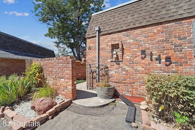Primary Photo - 4 br, 2 bath House - 5145 Santa Clara Pl #A