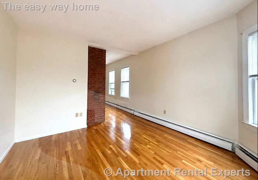 Building Photo - 66 Morton Ave