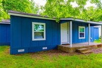 Building Photo - 209 Pecan St