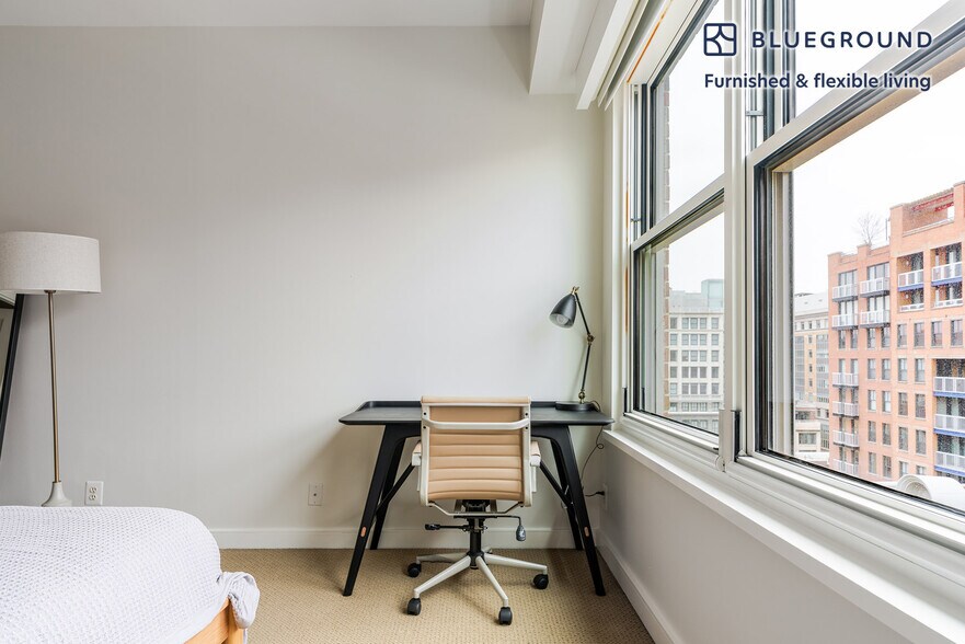 Building Photo - 420 7th St NW