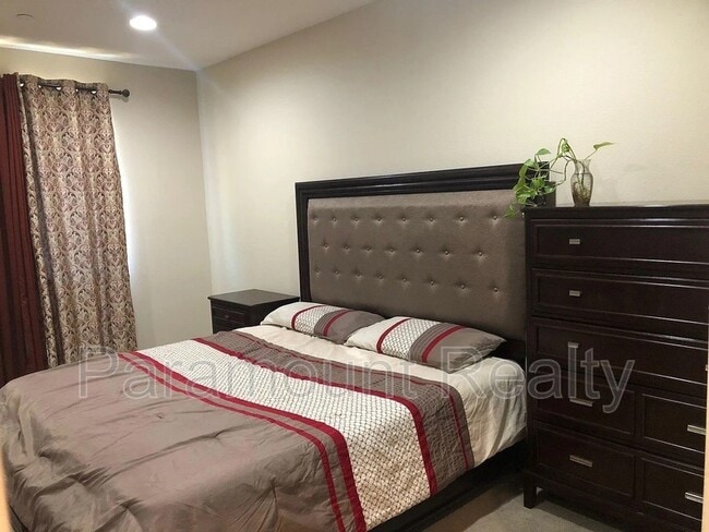 Building Photo - 1997 Lee Way