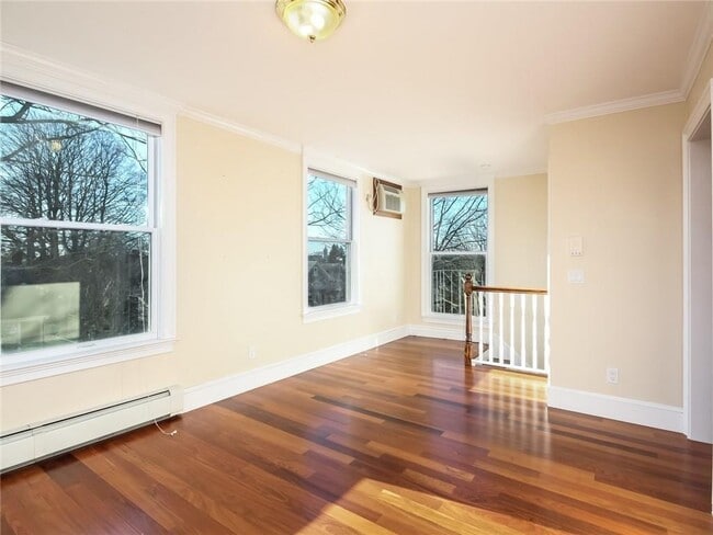 Building Photo - 22 Mt Vernon St