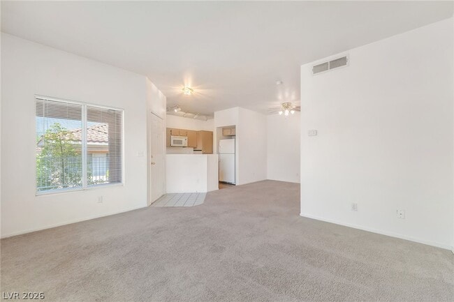 Building Photo - 251 S Green Valley Pkwy