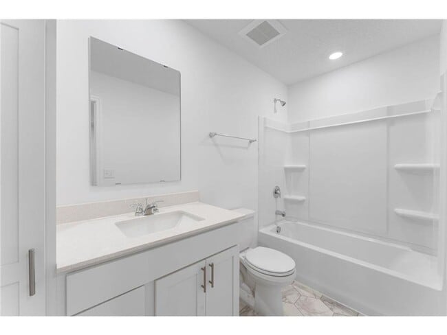 Building Photo - Brand New, New Construction! 3 Bed/2.5 Bat...