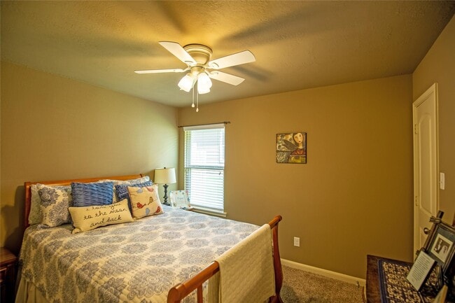Building Photo - 2110 Timberline Ct