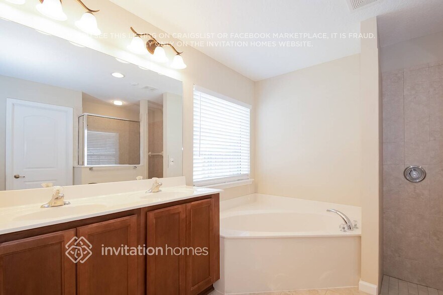Building Photo - 3762 Timberline Dr