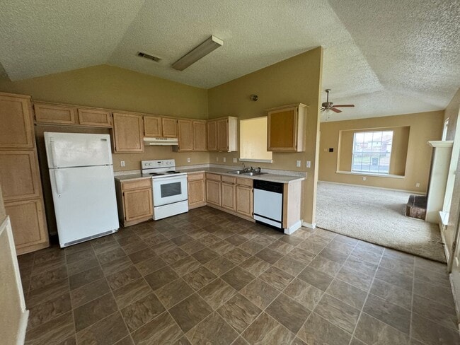 Building Photo - 3-Bedroom House for Rent in Killeen