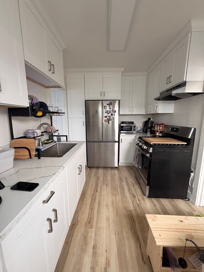 Building Photo - 728 Ormond Ct