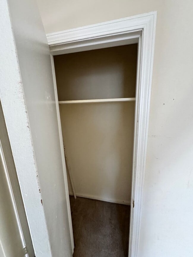 Building Photo - 128 Woodland Ave