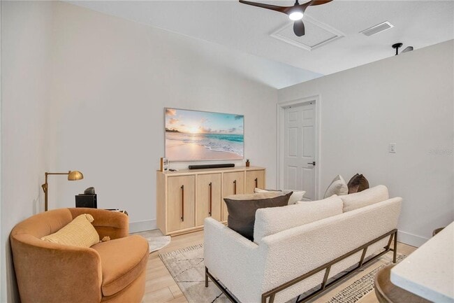 Building Photo - 1550 Lake Baldwin Ln