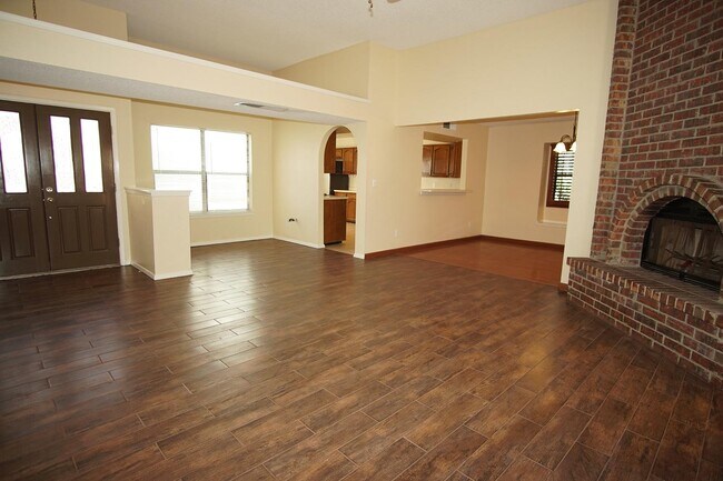 Building Photo - 6937 Villa Hermosa Dr