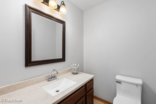 Building Photo - 3081 Barnstable Ct