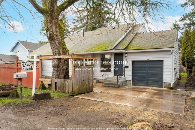 Building Photo - Updated Three Bedrom Home in Brentwood-Darlington!