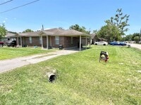 Building Photo - 4023 Avenue Q 1/2