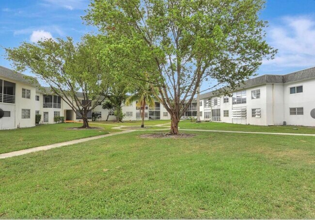 Building Photo - 6505 Winfield Blvd