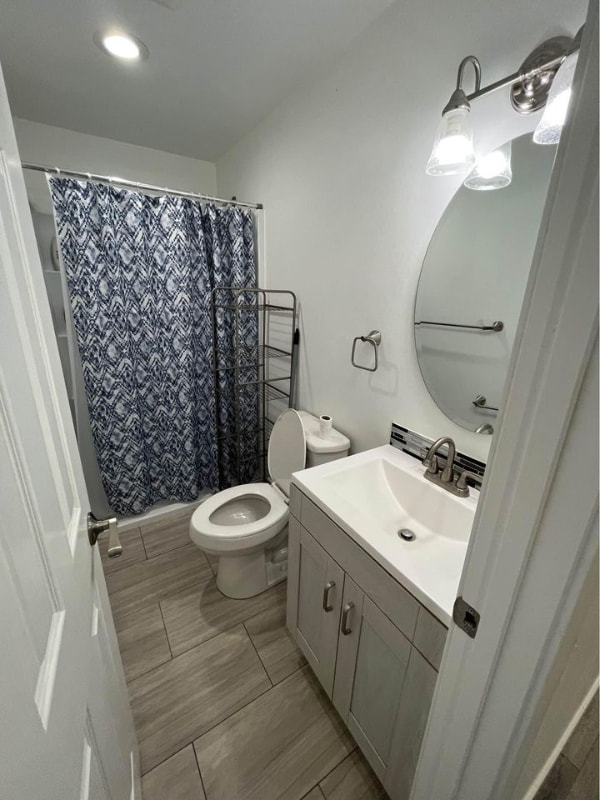 Building Photo - 2112 164th Ave NE