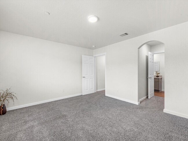 Building Photo - 12603 Telge Rd