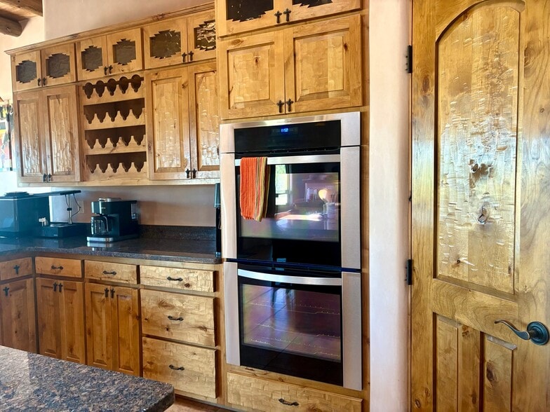 Building Photo - 31 Cll Capulin