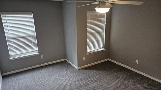Building Photo - 3055 Whittier Way