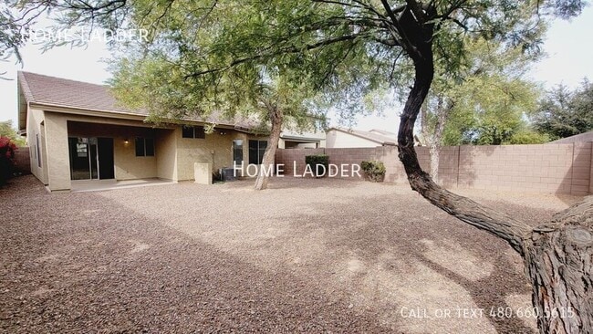 Building Photo - 22207 N Gibson Dr