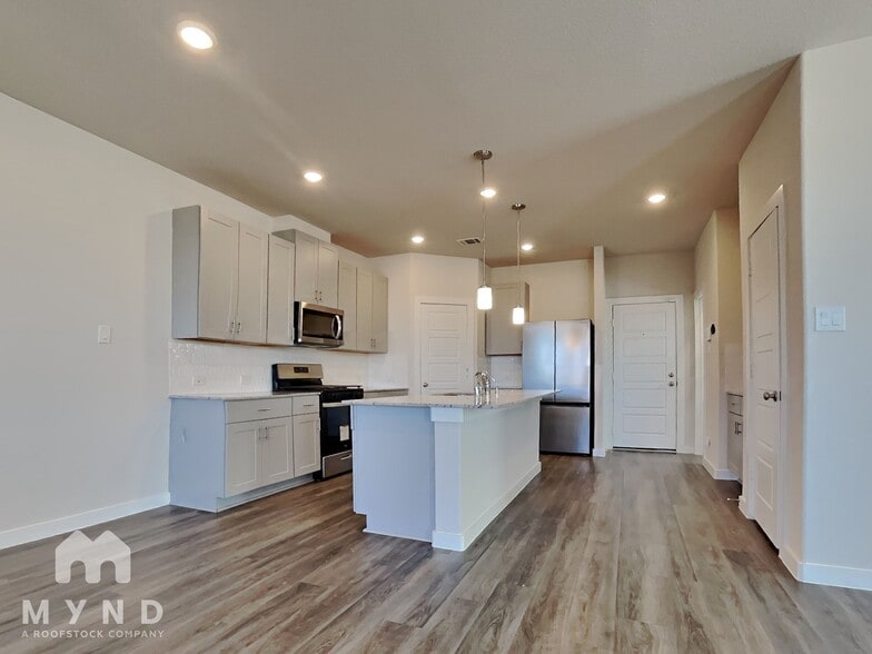 Building Photo - 14750 Slow River Ave