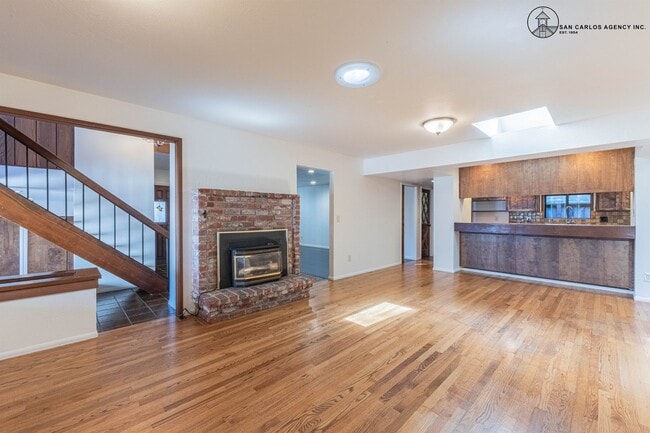 Building Photo - Three Bedroom Three Bath Home in Monterey with Ocean Views