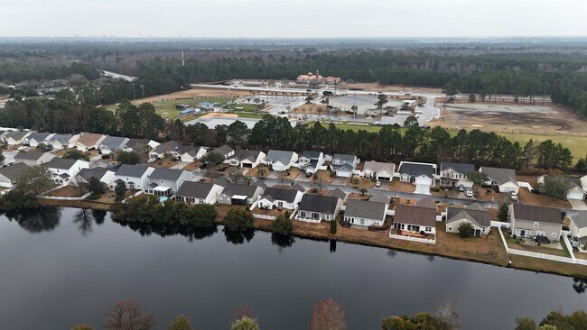 Building Photo - 698 Pepperbush Dr