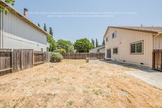 Building Photo - 1100 Canary Ct